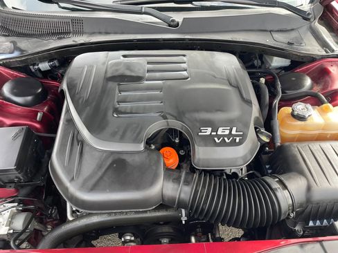 Used 2018 Chrysler 300 Touring w/ Sport Appearance Package image 13