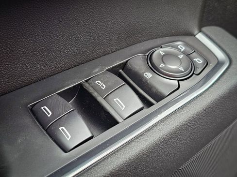 New 2026 GMC Sierra 1500 SLE w/ Preferred Package image 14