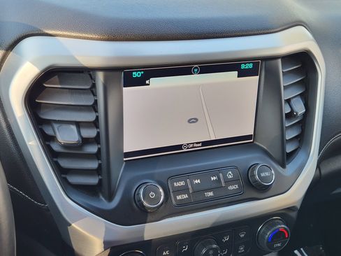 Used 2019 GMC Acadia SLT image 21