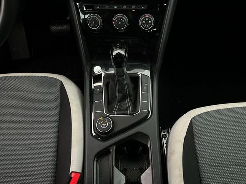 Used 2025 Volkswagen Taos S image 13