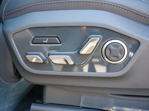 New 2026 Kia EV9 Land image 23