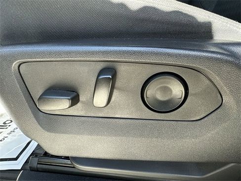 Used 2024 Chevrolet Silverado 1500 LT Trail Boss w/ Convenience Package II image 20