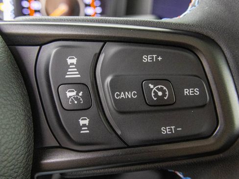 New 2026 Jeep Wrangler Unlimited Sport w/ Dual Top Group AWD/4WD image 27