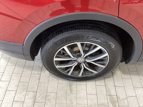 Used 2019 Volkswagen Tiguan SE AWD/4WD image 21