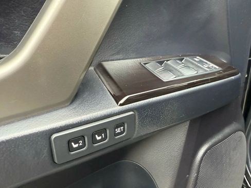 Used 2015 Lexus GX 460 w/ Navigation Package image 27