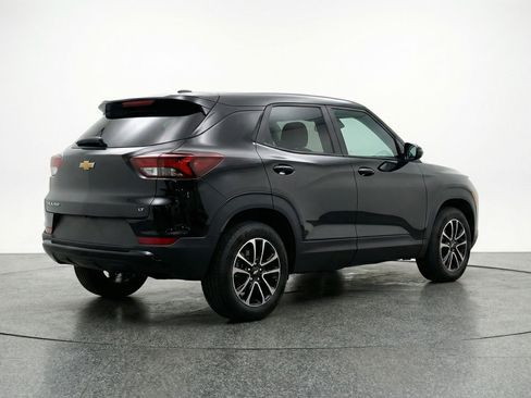 Used 2025 Chevrolet TrailBlazer LT image 9