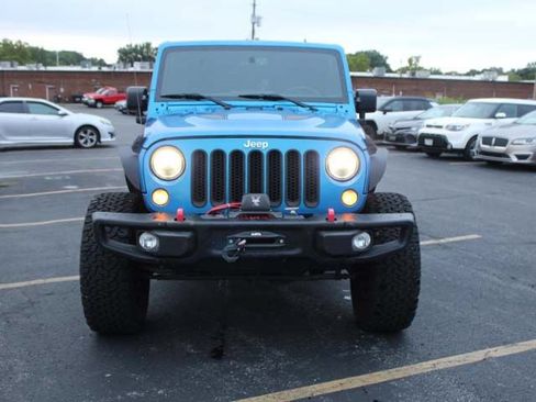 Used 2016 Jeep Wrangler Unlimited Rubicon AWD/4WD image 3