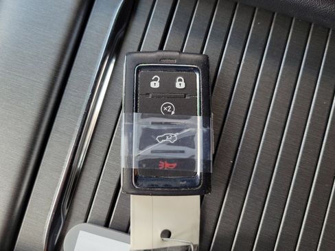 Used 2024 Jeep Wagoneer Series II AWD/4WD image 30
