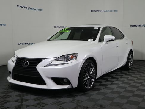 Used 2015 Lexus IS 250 RWD image 11