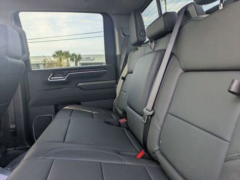 New 2026 GMC Sierra 2500 SLT w/ SLT Premium Package AWD/4WD image 15