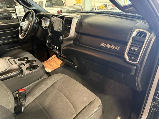 Certified 2024 RAM 2500 Big Horn w/ Night Edition AWD/4WD image 9
