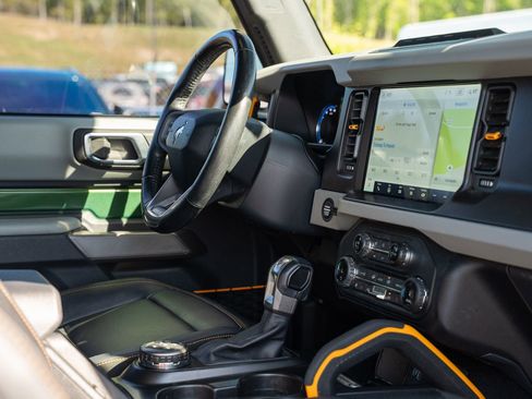 Certified 2022 Ford Bronco Badlands AWD/4WD image 15