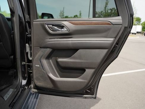 Used 2021 Chevrolet Tahoe High Country w/ Premium Package AWD/4WD image 24