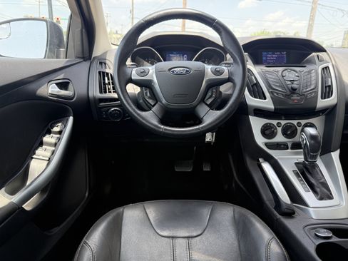 Used 2013 Ford Focus SE FWD image 20