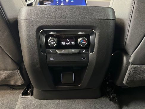 New 2026 Chevrolet Tahoe Premier AWD/4WD image 17