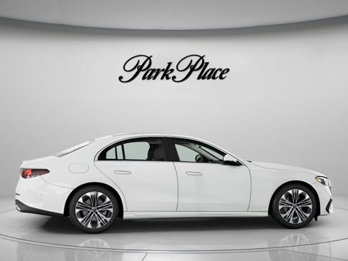 New 2026 Mercedes-Benz E 350 Sedan image 27