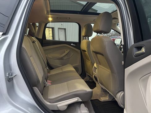 Used 2016 Ford Escape SE w/ SE Cold Weather Package image 24