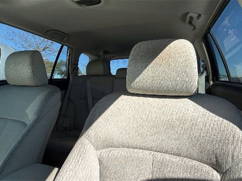 Used 2012 Subaru Outback 2.5i Premium image 10