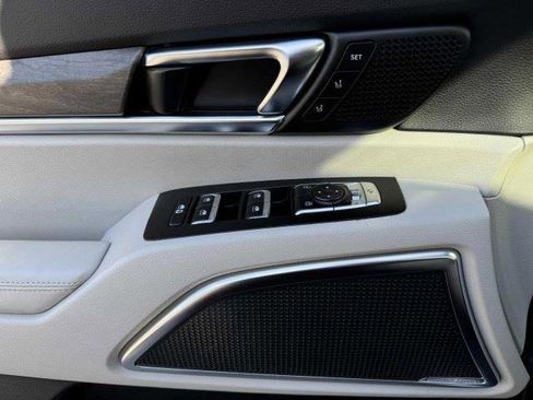 Used 2022 Kia Telluride SX FWD image 19