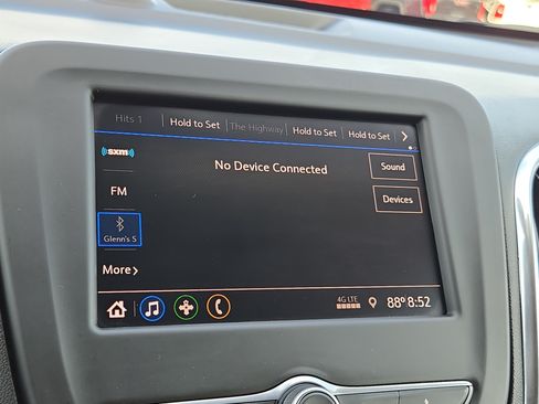 Used 2020 Chevrolet Equinox LT w/ LPO, Floor Liner Package FWD image 25
