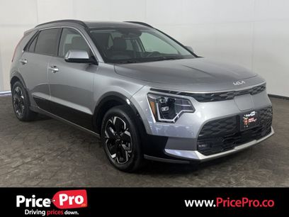 Used 2023 Kia Niro Wave w/ Wave Preserve Package