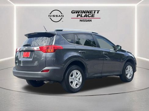 Used 2013 Toyota RAV4 LE AWD/4WD image 23