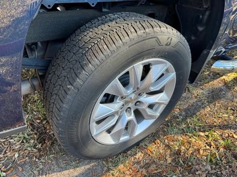 Used 2022 Chevrolet Silverado 1500 Custom image 6