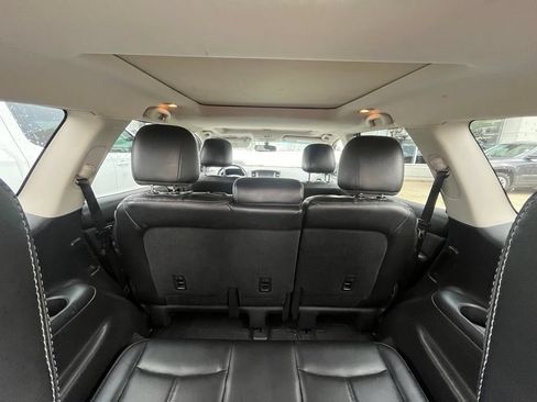 Used 2015 Nissan Pathfinder Platinum w/ Cargo Package FWD image 8