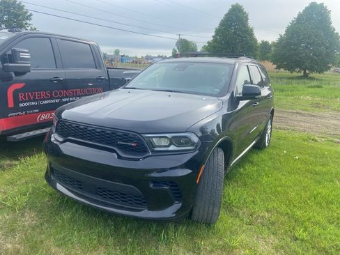 Used 2024 Dodge Durango GT AWD/4WD image 3