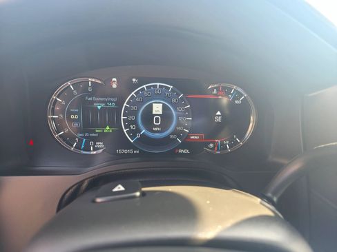 Used 2017 Cadillac Escalade ESV Platinum image 11