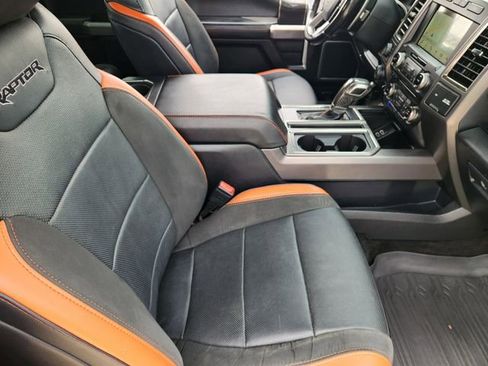 Used 2018 Ford F150 Raptor w/ Equipment Group 802A Luxury image 15