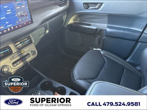 Used 2025 Ford Maverick Lobo AWD/4WD image 24