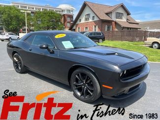 Used 2016 Dodge Challenger SXT w/ Blacktop Package RWD video 1