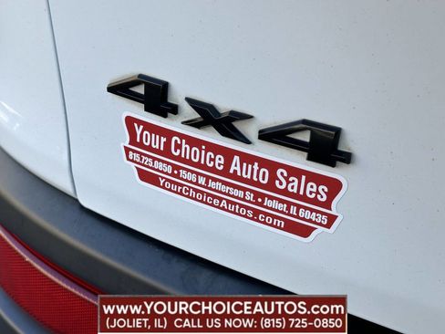 Used 2017 Jeep Cherokee Sport AWD/4WD image 17