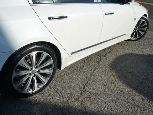 Used 2013 Hyundai Genesis 5.0 R-Spec RWD image 7