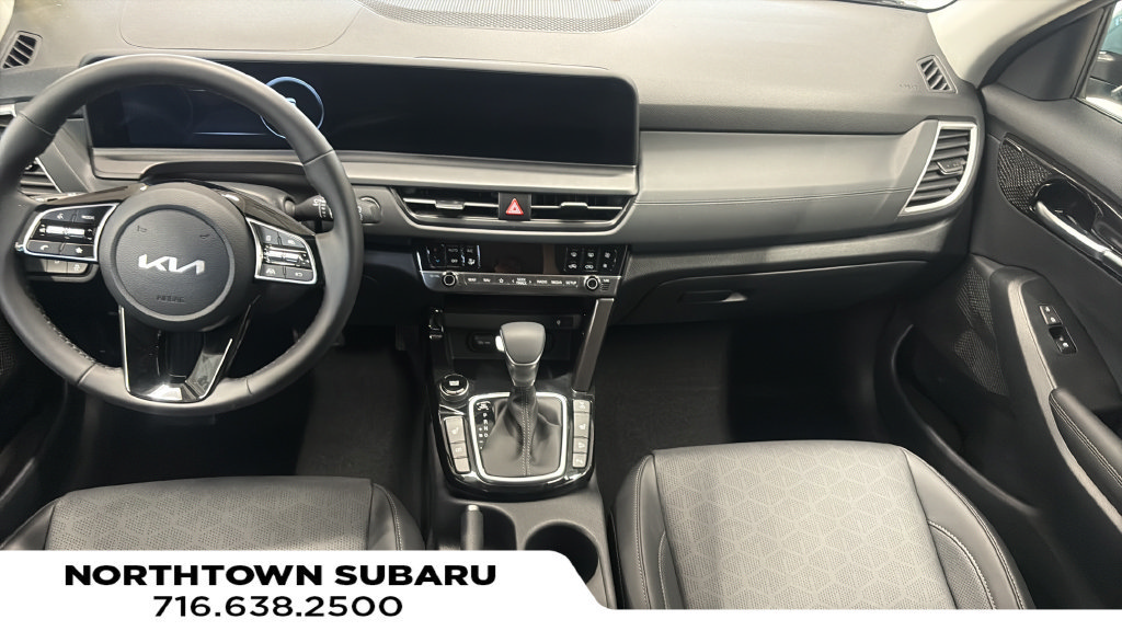 Used 2025 Kia Seltos EX AWD/4WD image 10