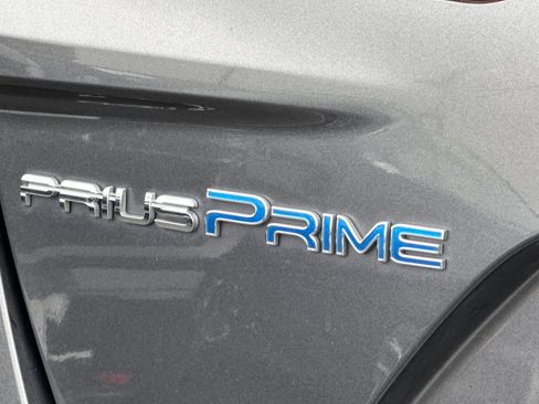 Used 2021 Toyota Prius Prime LE image 46