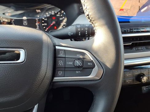 Used 2023 Jeep Compass Limited image 20