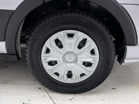Used 2023 Ford Transit 350 XLT RWD image 29