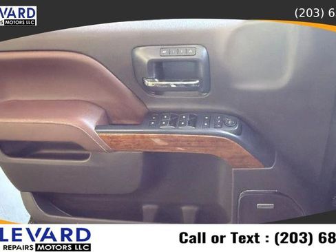 Used 2015 Chevrolet Silverado 1500 High Country w/ High Country Premium Package AWD/4WD image 27