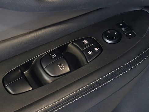 Used 2019 Nissan Murano S FWD image 27