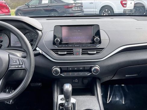 Used 2023 Nissan Altima 2.5 S image 12