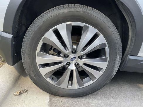 Used 2022 Subaru Ascent Touring w/ Popular Package #2A image 5