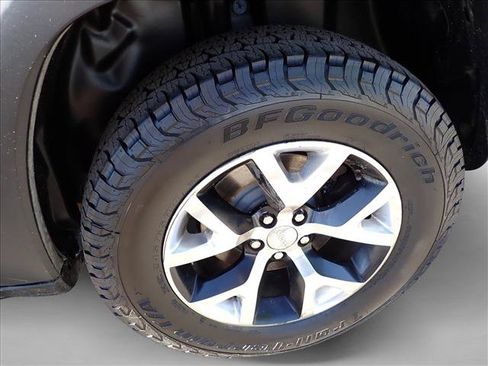 Used 2014 Jeep Cherokee Trailhawk w/ Leather Interior Group AWD/4WD image 7
