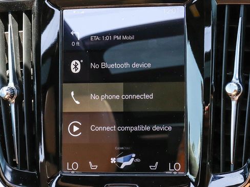 Used 2018 Volvo S90 T5 Momentum w/ Convenience Package FWD image 19