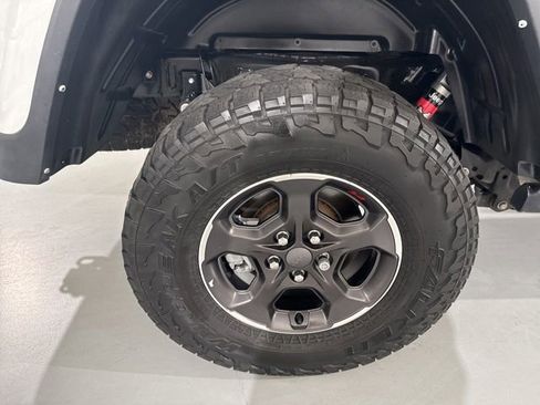 Used 2022 Jeep Gladiator Rubicon w/ LED Lighting Group AWD/4WD image 10