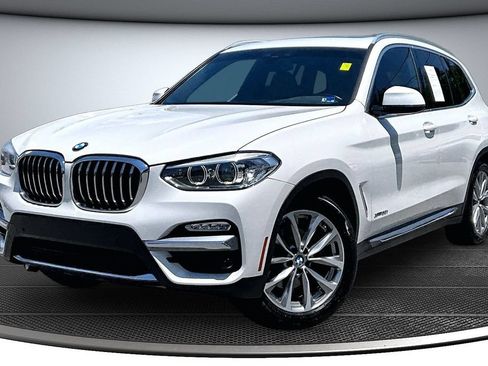 Used 2018 BMW X3 xDrive30i AWD/4WD image 3