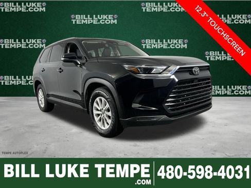 Used 2025 Toyota Grand Highlander AWD image 1