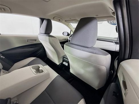 Certified 2025 Toyota Corolla LE image 29