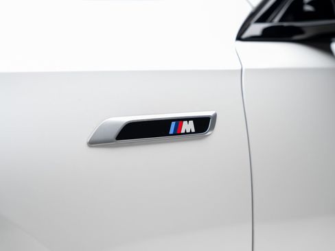 Used 2024 BMW i7 M70 AWD/4WD image 24